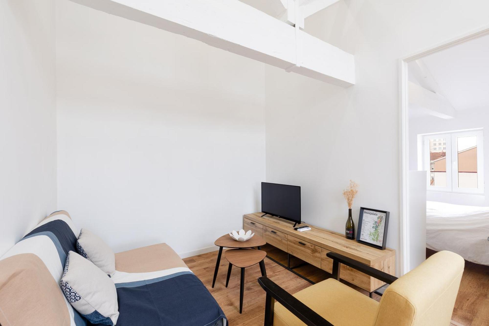 Appartement Climatise 2 Chambres Виллефранче-Сур-Салне Экстерьер фото